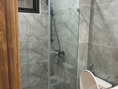 Nhà mới ô tô vào  nhà full nội thất phố  ngọc trì 52m2,x 6 tầng,mặt tiền  3.7m, 11.5 tỷ long biên. 4