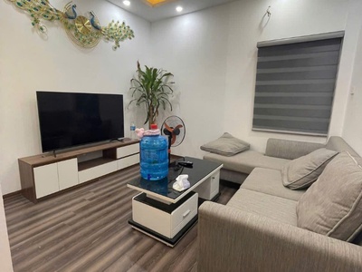 Cho thuê nhà ngõ 276 đại từ, 5 tầng x 35m2, 4 ngủ, 10 triệu vp, kd online, ở gđ, nhóm 4 người 1