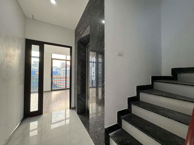 Bán nhà mặt phố kinh doanh- văn phòng phố hồng tiến 48m2 x  6 tầng, 27.9 tỷ long biên. 3
