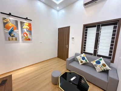 Bán căn hộ tập thể tầng 3, trần cung, 60m2, 3 ngủ, căn góc, ô tô vào được, 3 tỷ 100 2