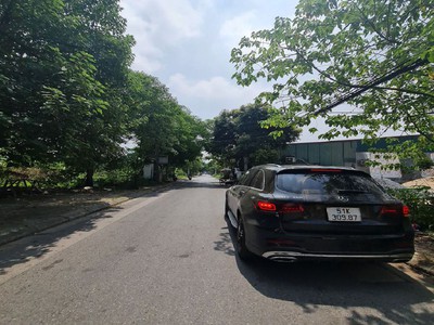 Biệt thự 189m2 đa tốn, gia lâm. đường 15m. khu trung tâm. 2