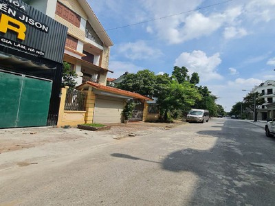  chính chủ cần bán gấp lô đất tại khu tđc trâu quỳ, gia lâm, hà nội.  lh 0989894845  2