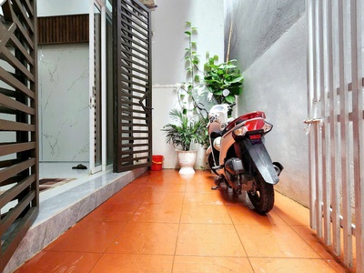 Nhà 3 tầng thiên lôi - sân cổng riêng, 45m, gần aeon, giá 2.55 tỉ 0