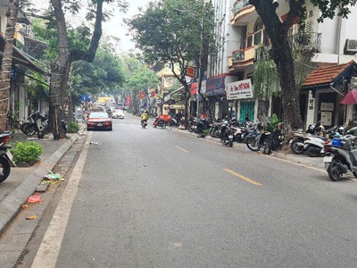 Bán nhà mặt phố đình ngang.trái tim hoàn kiếm . diện tích 32m  x 5 tầng, giá chỉ: 19.5 tỷ. 2