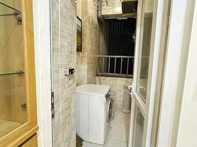 Cần bán gấp căn hộ 1 ngủ - 1 vs tại chung cư mặt đường nghiêm xuân yêm   giá chỉ 2.3 tỷ 3