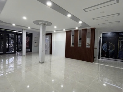 Bán nhà 2 mt lương thế vinh giao lũy bán bích, gần hòa bình, 6/10x13.5m, 4 tầng, 15.6 tỷ 0