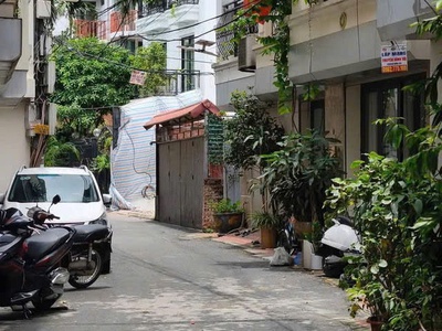 Nhà đẹp xây kiên cố ngõ thông rộng ngọc thụy 44m2,x  4 tầng, mặt tiền  3.8m, 8.2 tỷ long biên. 0