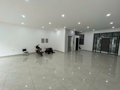 Cho thuê sàn tầng 1 70m2 giá 9.5tr tại Vinhomes Marina 0