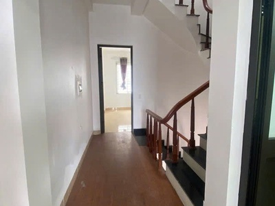 Nhà mới full nội thất mặt phố hồng tiến 41m2 x 4 tầng,mặt tiền 3.6m, 14.99 tỷ long biên. 3