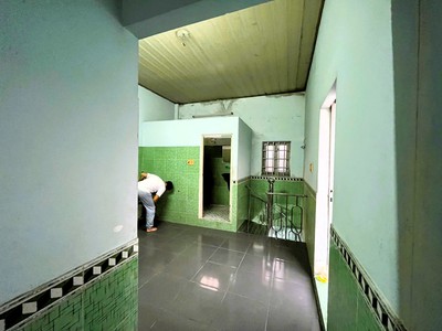 Cho thuê nhà nguyên căn gần chợ thủ đức, đường số 40 - linh đông 4