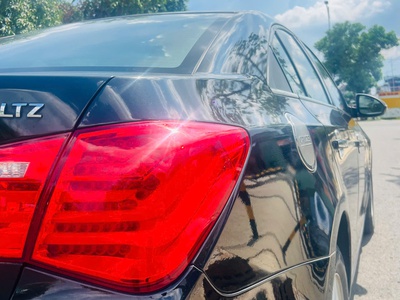 Cần bán xe 4 chỗ đẹp 8