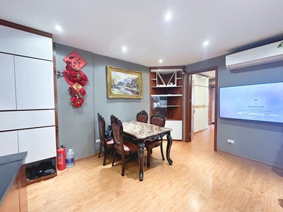 TT Giảng Võ, vị trí VIP view hồ, thang máy căn 2 ngủ, nội thất đẹp 0
