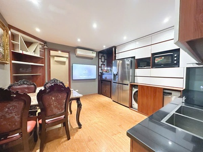 TT Giảng Võ, vị trí VIP view hồ, thang máy căn 2 ngủ, nội thất đẹp 2