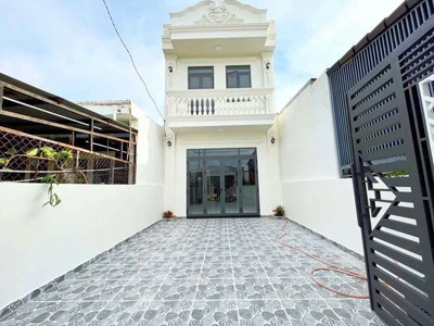 Bán Nhà MT 7m TT. Cần Đước, Gía 2Tỷ3,DT 120m2 , SHR, Công Chứng Sang Tên Ngay 4