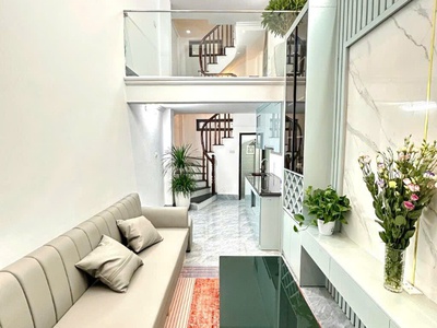 Phân khúc hiếm - sổ đỏ vuông - nhà đẹp-xe tải cách 20m-ngõ xe ba gác 0