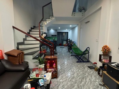 Nhà mới ở ngay hxh 3 tầng - kiến trúc sư tự thiết kế - vào ở ngay không cần sửa 0