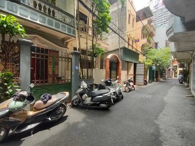 Phân lô phùng chí kiên - hoàng quốc việt ôtô vào nhà - ngõ thông 2 thoáng - 72m 4t 0