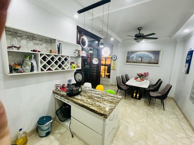Phân lô hoàng quốc việt   thang máy   ôtô vào nhà - 75m 6t - sổ vuông đẹp 3