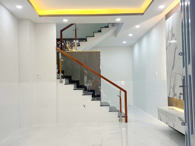 Nhà 4 tầng  4.2x12m  hẻm xe hơi tới nhà gần đường âu dương lân, p3 q8 giá 6.6 tỷ 1