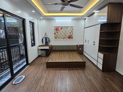 Nhà 5 tầng  thang máy xịn  view hồ   phân lô cán bộ tam trinh  giá 12.8 tỷ một khoảng trời riêng 2