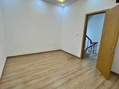 Bán nhà 32m 4 tầng ngõ rộng thoáng đẹp tại 296 minh khai, hbt 2