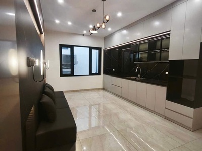 Bán nhà mễ trì hạ 38m2 6 tầng thang máy nhỉnh 8 tỷ 2