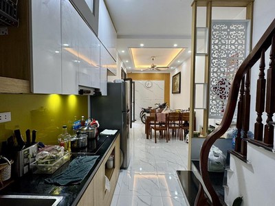 Bán nhà phố minh khai, vài bước ra ô tô, sát phố minh khai, dt 30m2, nhỉnh 7 tỷ 1