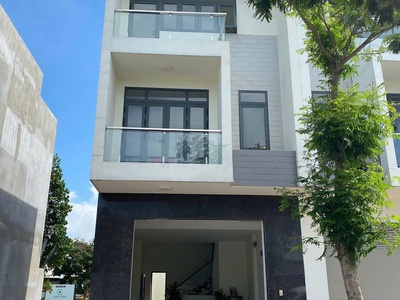 Cần bán nhà chính chủ- ngay ngã tư hòa lân-thuận giao-giấy tờ đầy đủ. 0