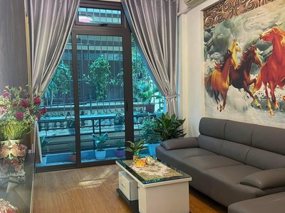 Bán nhà hai bà trưng   ngõ thông   ô tô tránh   43m2   chỉ 11 tỷ 0