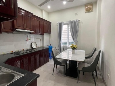 Bán nhà hai bà trưng   ngõ thông   ô tô tránh   43m2   chỉ 11 tỷ 2