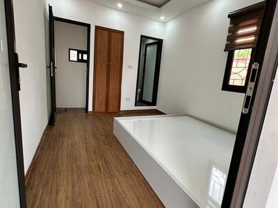 Hiếm    cần bán căn hộ tập thể phố bùi ngọc dương, hai bà trưng, sd 120m2, vài phút lên phố, view 3