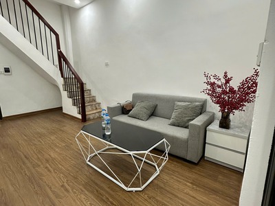 Hiếm    cần bán căn hộ tập thể phố bùi ngọc dương, hai bà trưng, sd 120m2, vài phút lên phố, view 1