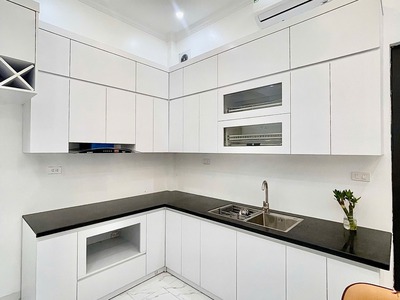 Bán nhà phân lô phố thái hà, đống đa, 45m2, 5t, thang máy, ô tô vào nhà, 2 thoáng trước sau. ở sướng 1