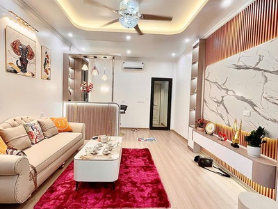 Bán nhà phân lô phố thái hà, đống đa, 45m2, 5t, thang máy, ô tô vào nhà, 2 thoáng trước sau. ở sướng 0