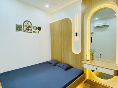 Nhà đẹp   ngay emart 2    tặng full nội thất   xe hơi đỗ cửa   vị trí vàng quang trung   chưa tới 5 2