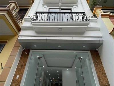 Nhà 5 tầng mới koong   thang máy   gara ô tô   dân trí cao   nhỉnh 10 t.ỷ 0