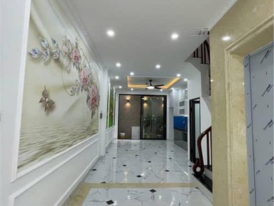 Nhà 5 tầng mới koong   thang máy   gara ô tô   dân trí cao   nhỉnh 10 t.ỷ 1