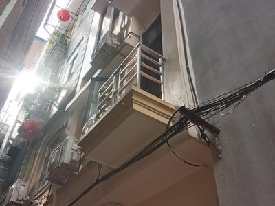 Bán nhà kim giang, ô tô đỗ cổng, 10m ra đường ô tô tránh, dt 35m2, nhỉnh 7 tỷ 3