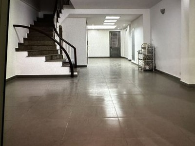 Cho thuê toà nhà tại ngõ 97 văn cao, ba đình, hà nội 2