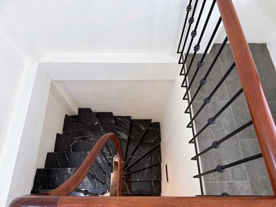 Bán nhà trương định hoàng mai , 37m2 5t 4m mặt tiền giá 6,35 tỷ 4