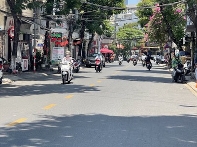 Lô góc mặt tiền lý tự trong, 100m2, ngang 5.5m, 3 tầng. 13.x tỷ 1
