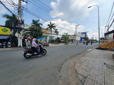 Bán đất mặt tiền linh đông , thủ đức, 1127m2, full thổ cư, ngang khủng gần 26m, gía chỉ 70  tỷ tl 4