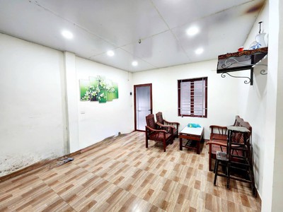Bán nhà 3 tầng, 34m2, giải phóng - hoàng mai - giá chỉ 2.2 tỷ 0