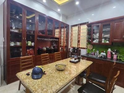 Bán nhà trân quốc hoàn, phân lô, ôtô tránh, kinh doanh, 58m2 x5t chỉ 17 tỷ 2