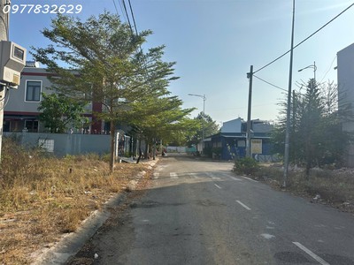 Bán đất ngộp khu dâu tằm tân phước, thị xã lagi sổ riêng 4