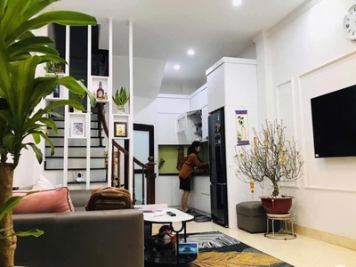 Nhà hoàng văn thái - sống thoải mái - chỉ 8,8 tỷ - ô tô chạy vòng quanh 2