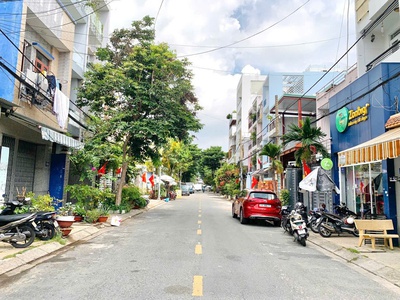 Bán nhà nát góc 2mt  đường dt: 8,1mx17m.  điạ chỉ 26/ đường nguyễn minh hoàng, khu k300, giá 30.850 2