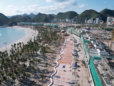 Bán khách sạn mặt tiền view biển, trung tâm cát bà, có bãi tắm riêng đẹp nhất đảo, 16 tỷ 2