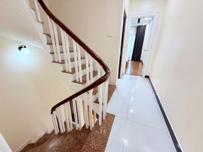 Cực hiếm, trịnh văn bô 51m2-5pn, lô góc, nt đẹp gần phố, giá 6.95tỷ 2