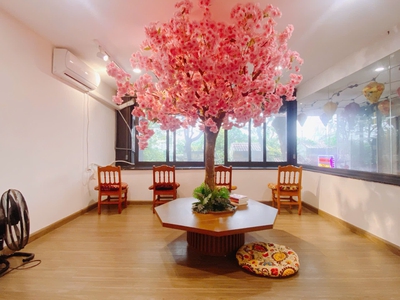 Sang nhượng quán   mặt phố trịnh công sơn   tây hồ 3
